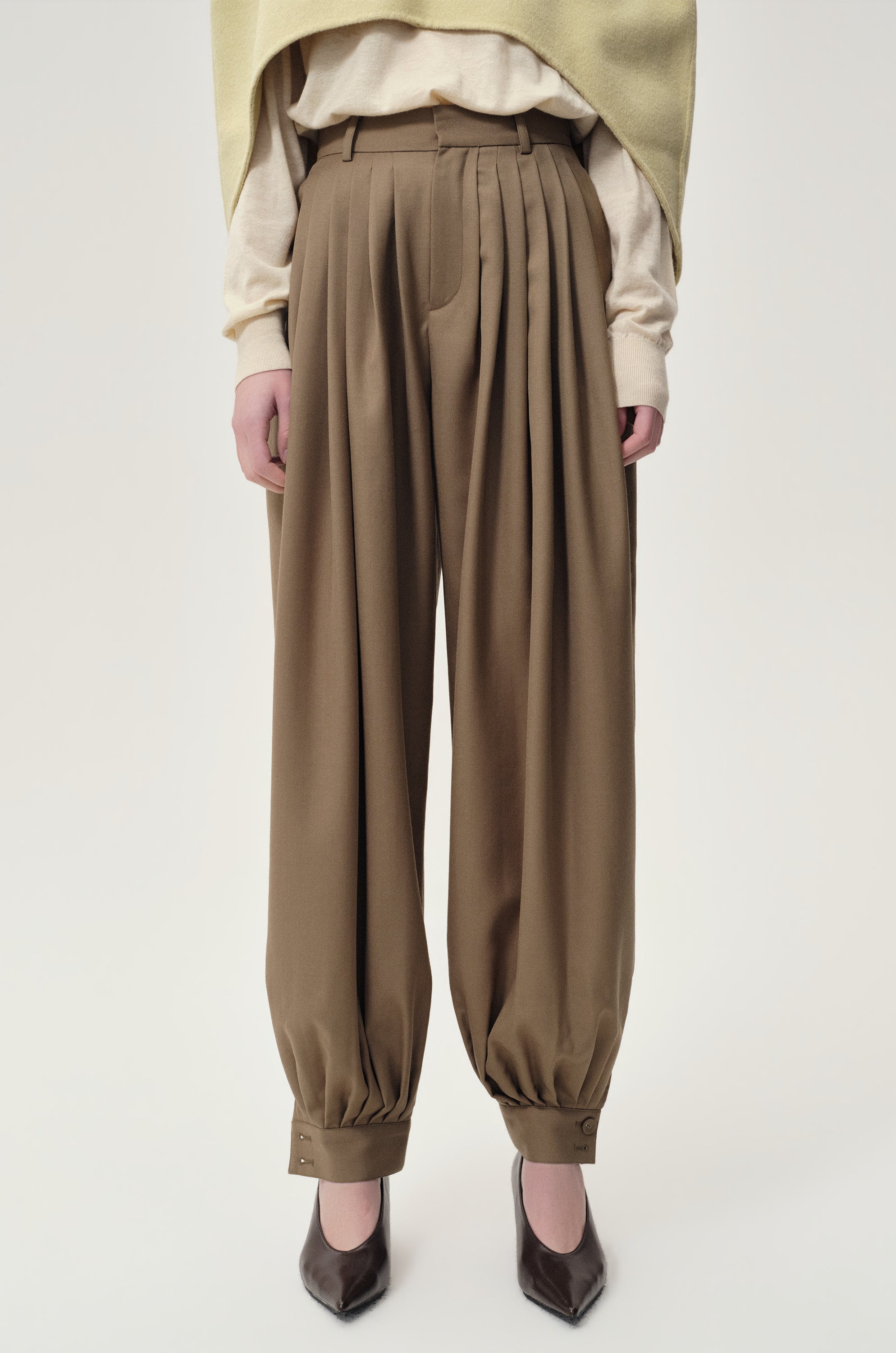 Balloon Pleat Trousers Pepper - Image 6