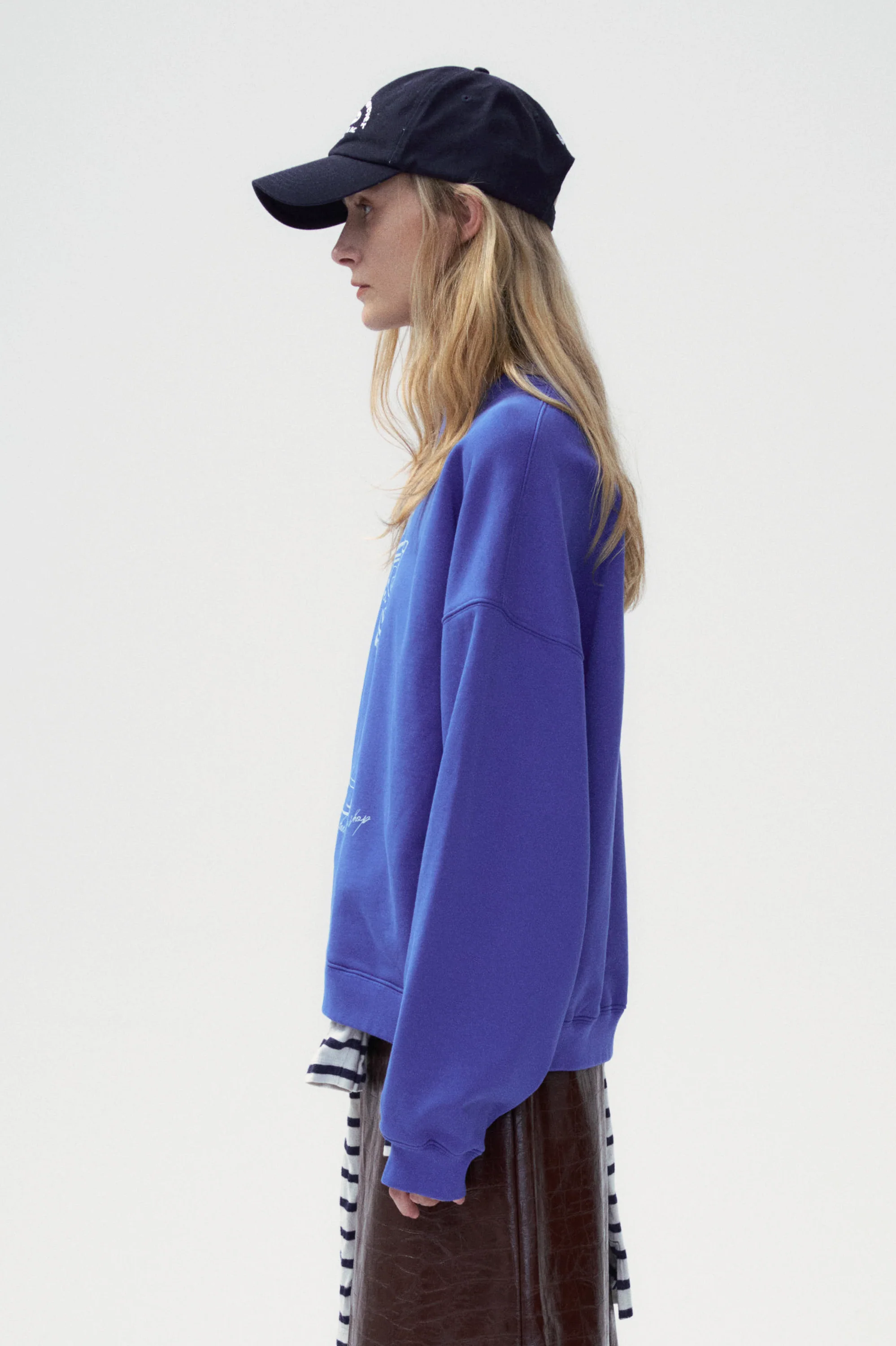 “Bon voyage” Sweatshirt Capsule Series – “Meet the Goddess” Greek Pillar Sweatshirt - Sapphire blue - Image 4