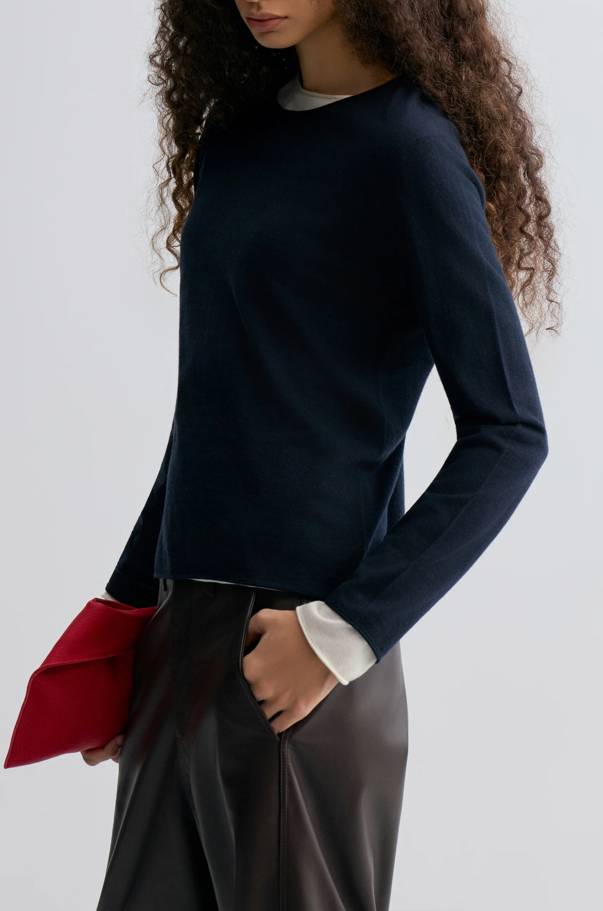 Cloudlike Knit Soft Crewneck Ink Blue - Image 4