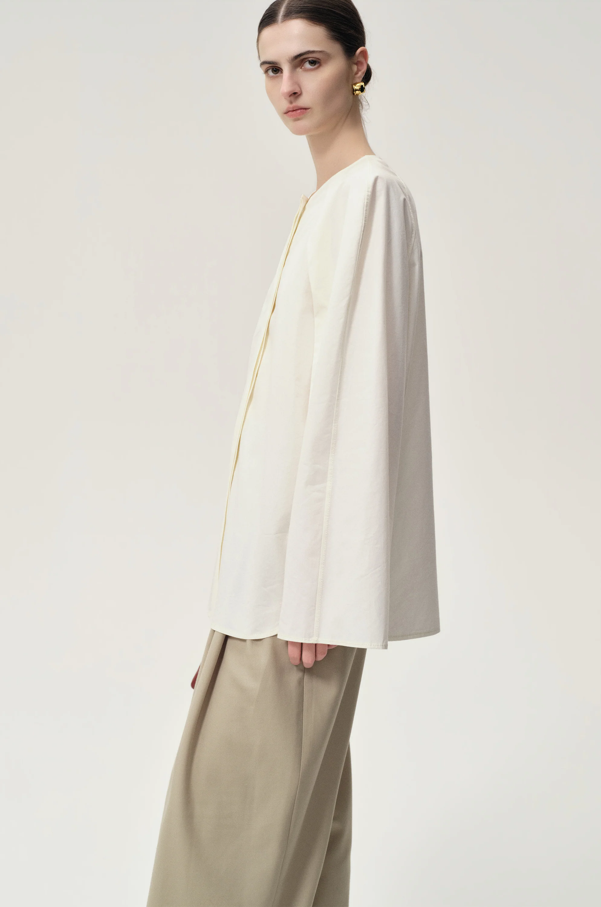 Sculptural Shaped Shirt Off-White - Image 3