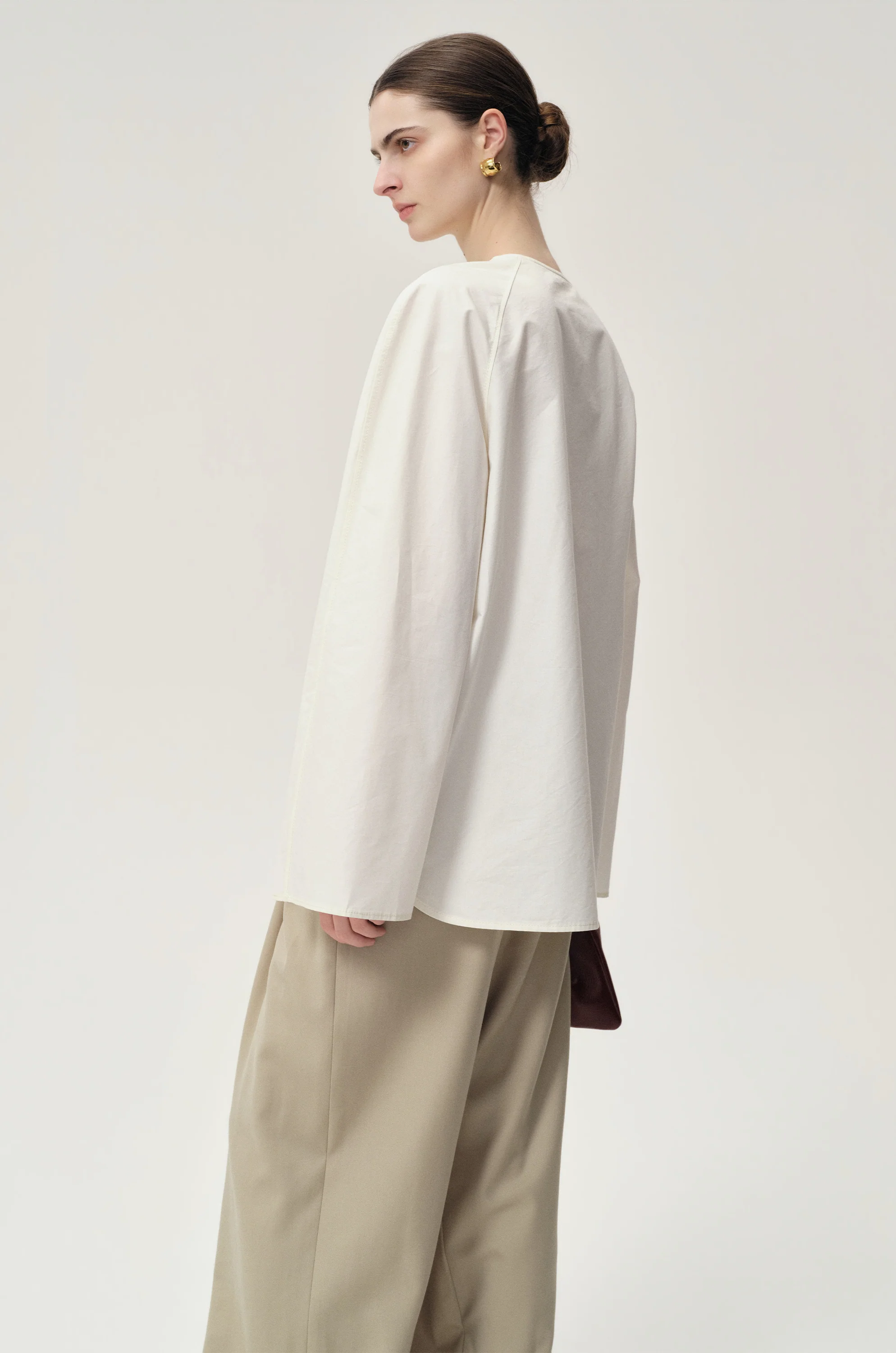 Sculptural Shaped Shirt Off-White - Image 5