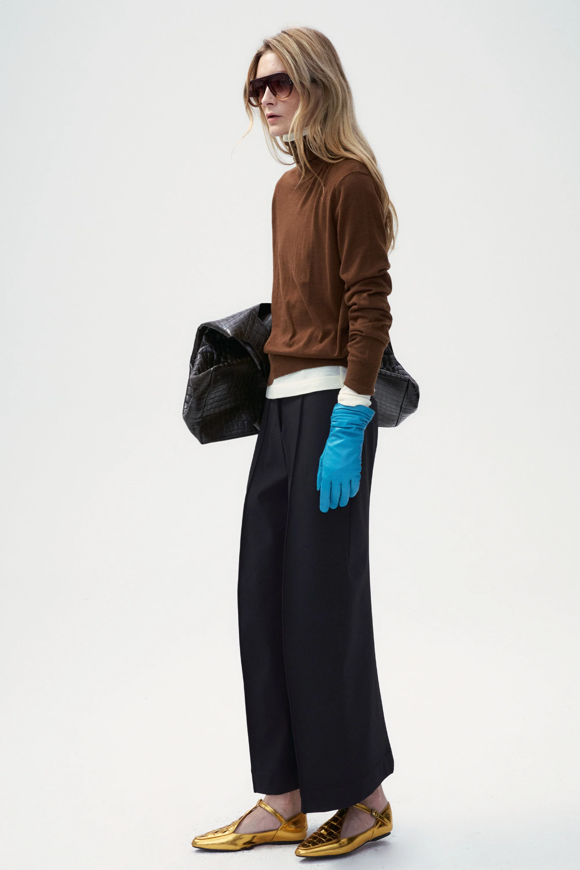 Silk & Cashmere blend Turtleneck Sweater Pull Over - Brown - Image 3